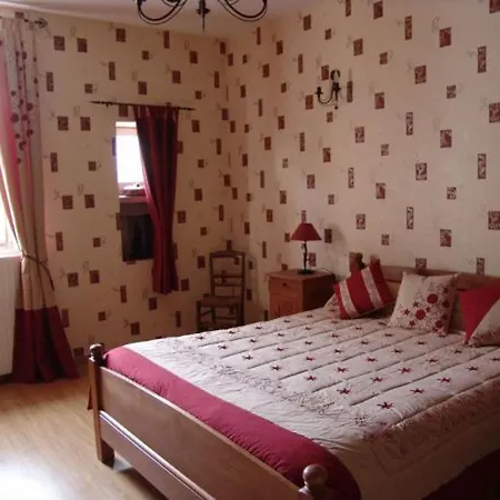 B&B Sejournez Au Coeur Du Pays De Jeanne D'arc Dans Maison Avec 4 Uniques - Fr-1-585-153 *