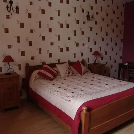 Sejournez Au Coeur Du Pays De Jeanne D'arc Dans Maison Avec 4 Uniques - Fr-1-585-153